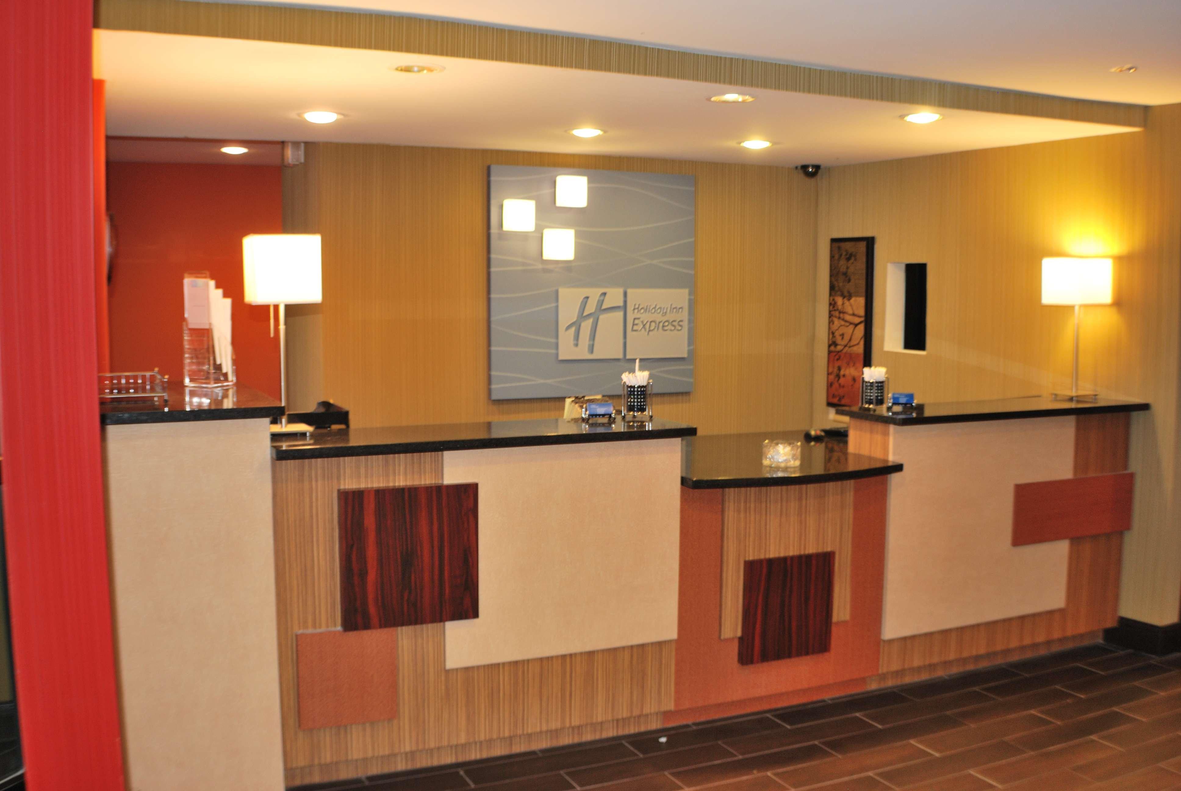 Holiday Inn Express Nashville W-I40 By Ihg מראה חיצוני תמונה